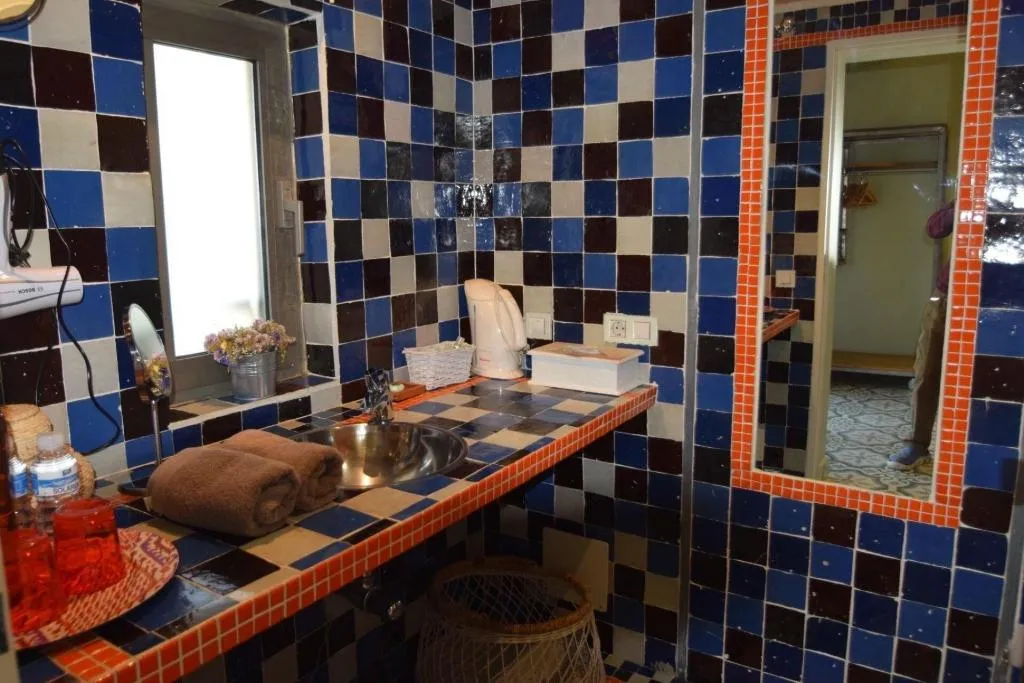 Room, Aal Cachucho, Madrid