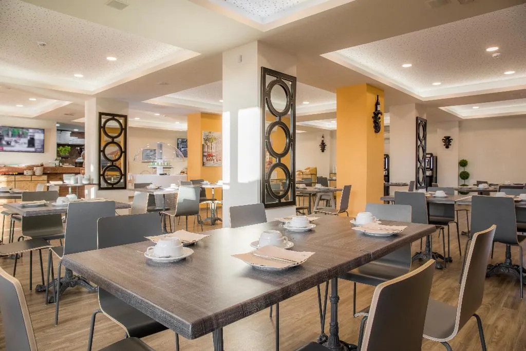 Restaurant, Boavista Golf & Spa - Bela Colina Holidays, Algarve