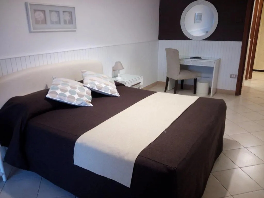 Room, Mini Hotel, Naples