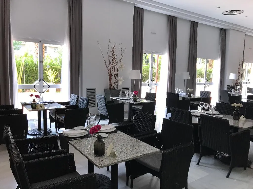 Bar, Hotel TRH La Motilla, Seville