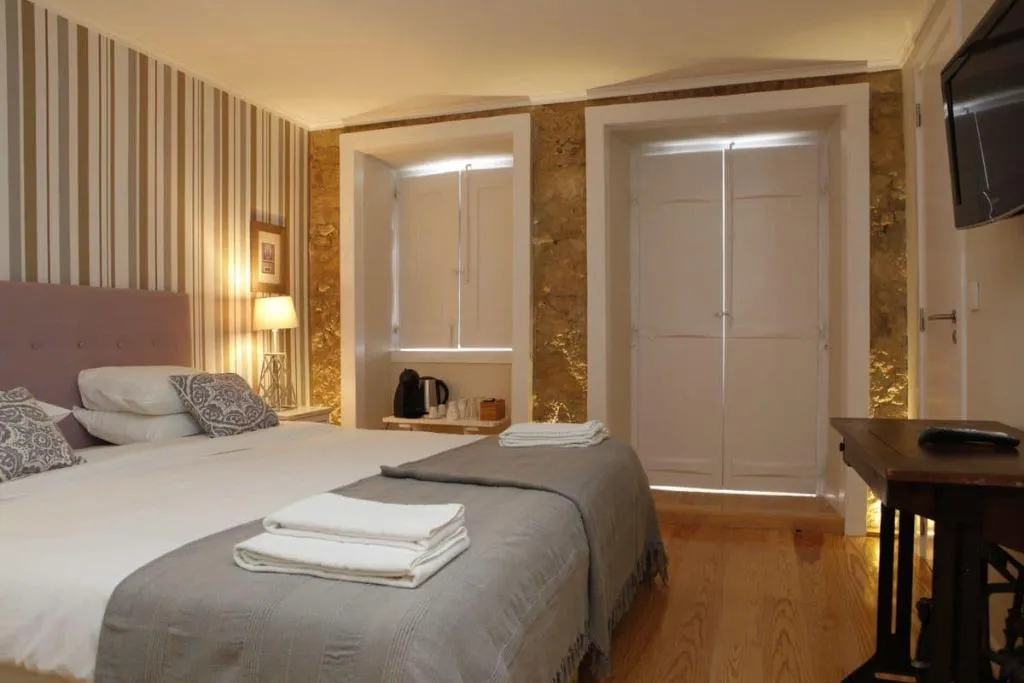 Room, Flores Guest House, Lisbon