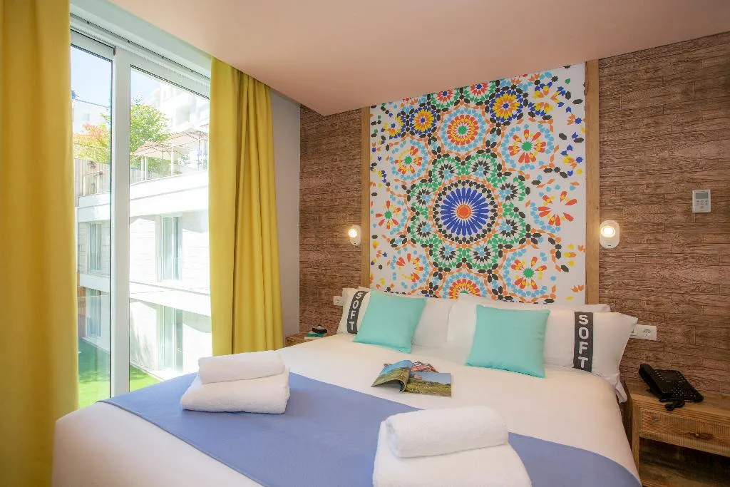 DOUBLE STANDARD Room, Casual Raizes Porto, Porto