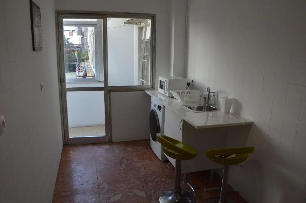 Room, Lx Center Guesthouse, Lisbon