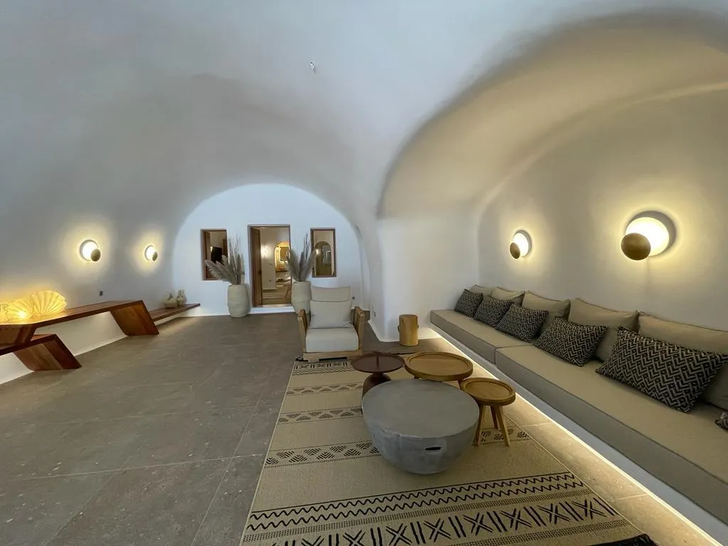 SUITE WITH VIEWS Room, Victoria Caves, Santorini
