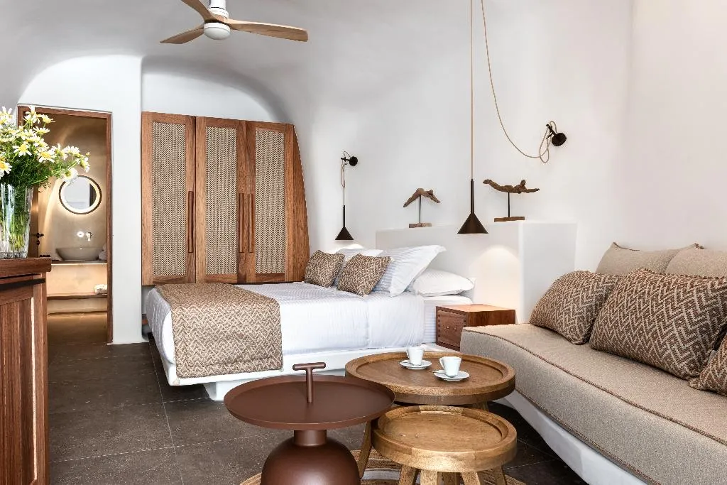 SUITE ONE BEDROOM Room, Victoria Caves, Santorini