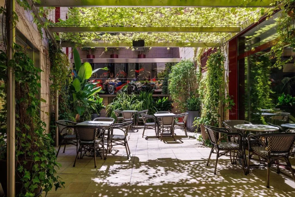 Terrace, Ronda Lesseps, Barcelona