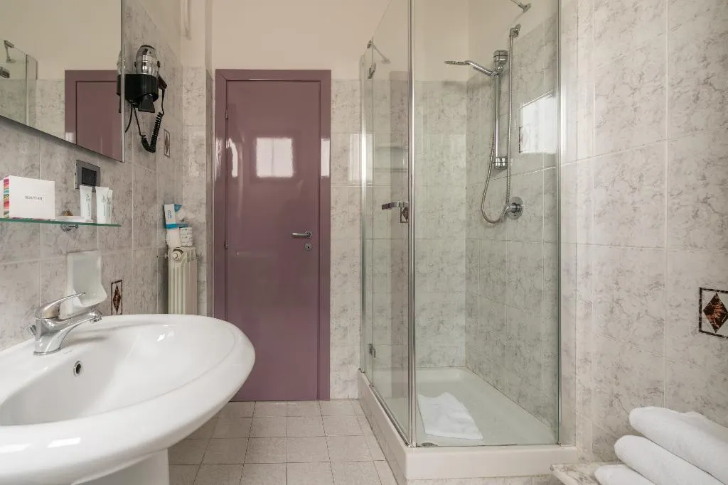 TRIPLE STANDARD Room, Palace Hotel, Naples