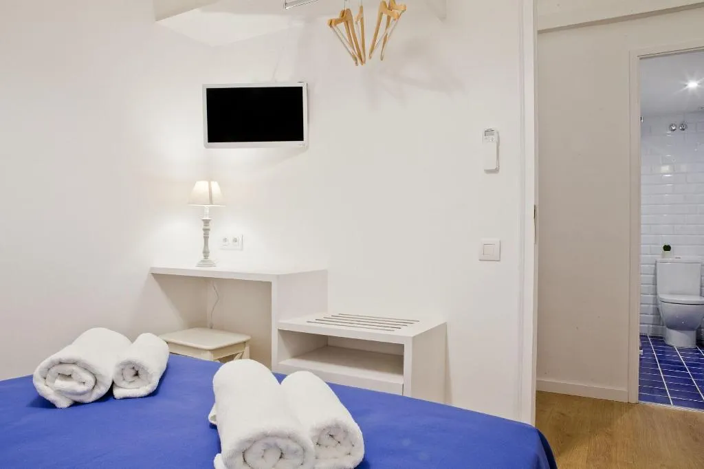 Room, Blue Barcelona, Barcelona
