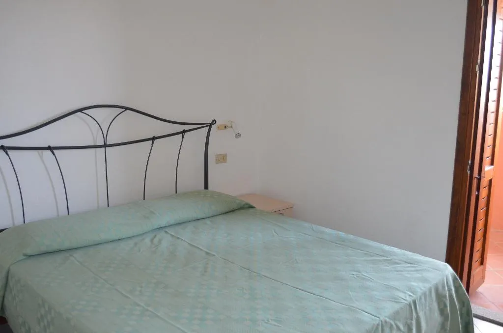 APARTMENT CAPACITY 6 Room, Complessi Residenziali Le Canne e Le Canne Mare, Olbia