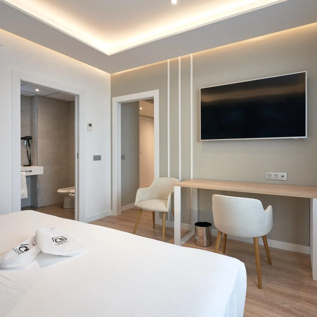 JUNIOR SUITE STANDARD Room, Monte Triana, Seville