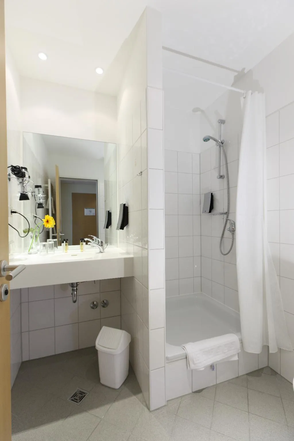 DOUBLE BUSINESS Room, Airporthotel Berlin Adlershof, Berlin