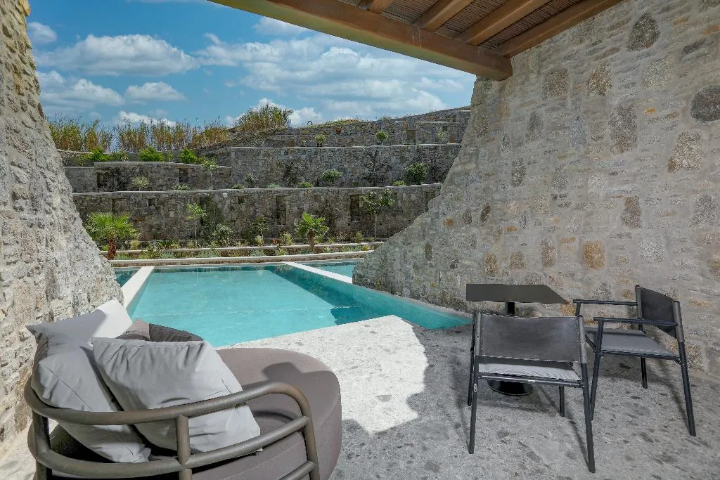 JUNIOR SUITE WITH PRIVATE POOL Room, Aeonic Suites & Spa, Mykonos