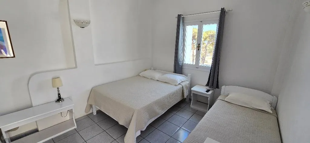 TRIPLE POOL VIEW Room, Caldera View Resort-Adults only, Santorini