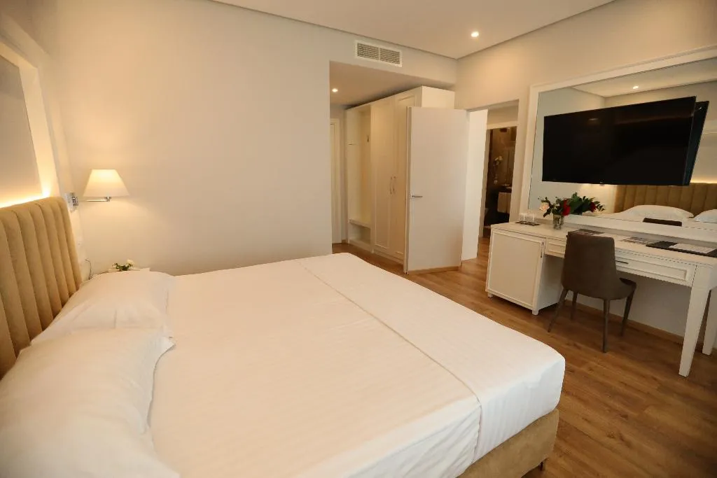 TRIPLE STANDARD Room, Premium Beach Hotel, Kavaje