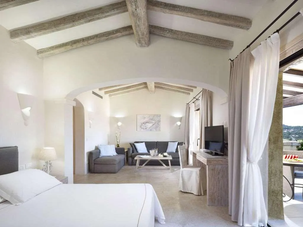 Room, Hotel Li Finistreddi, Olbia