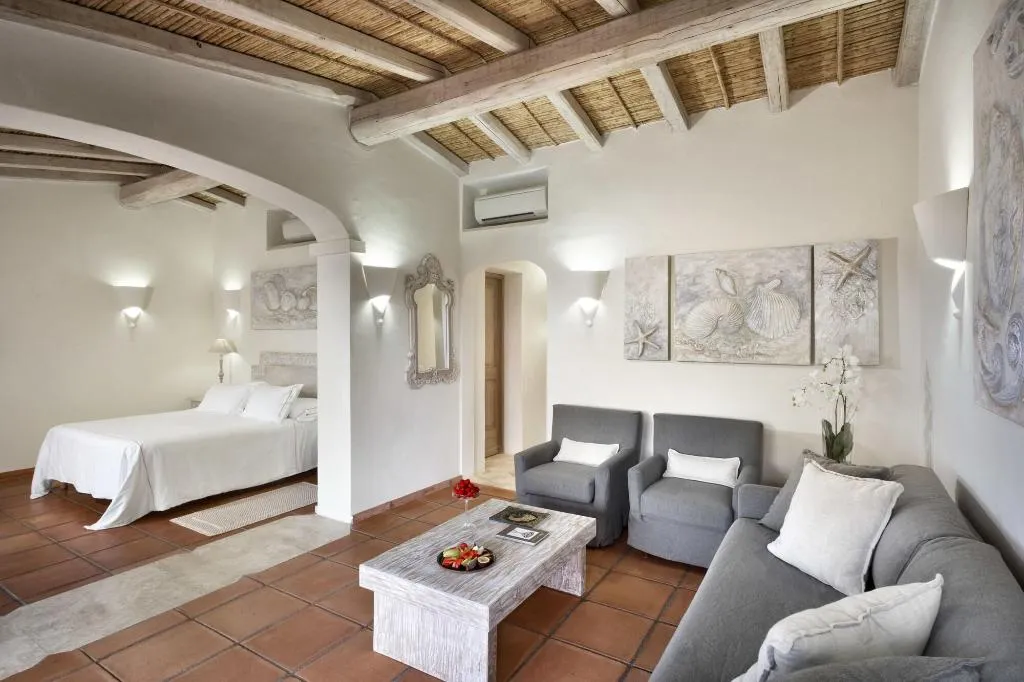 Room, Hotel Li Finistreddi, Olbia