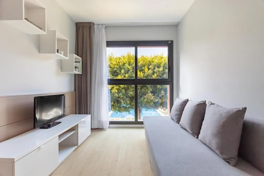 Room, Royal Marina Gardens, Barcelona