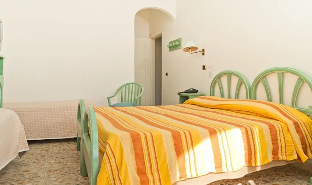 QUADRUPLE STANDARD Room, Hotel Del Postiglione, Naples