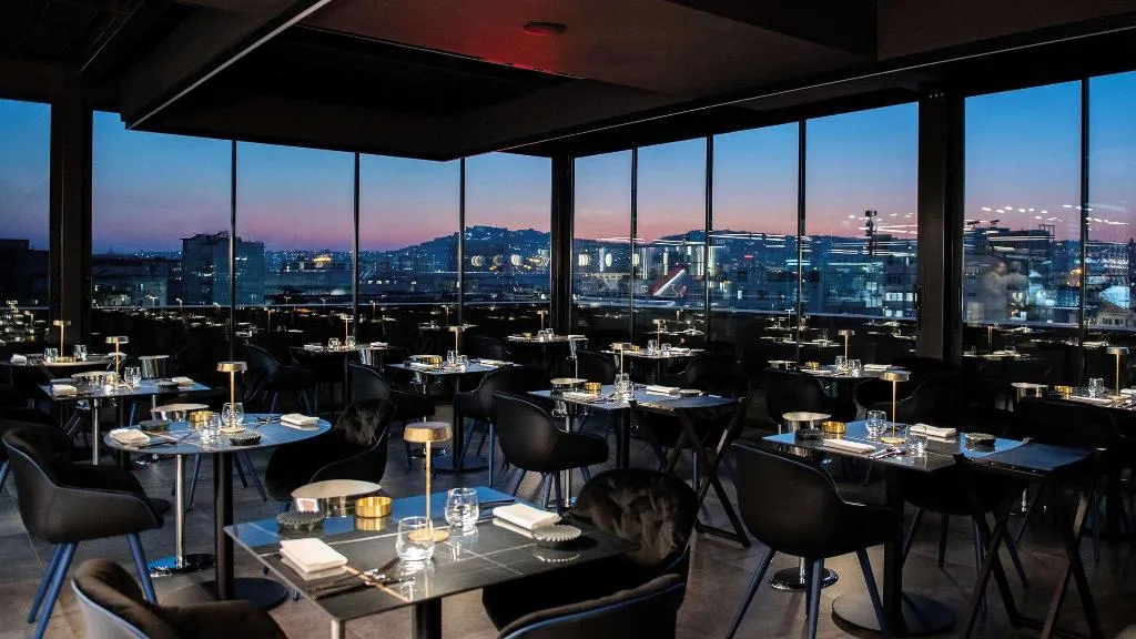 Restaurant, Gold Tower Lifestyle Hotel, Naples