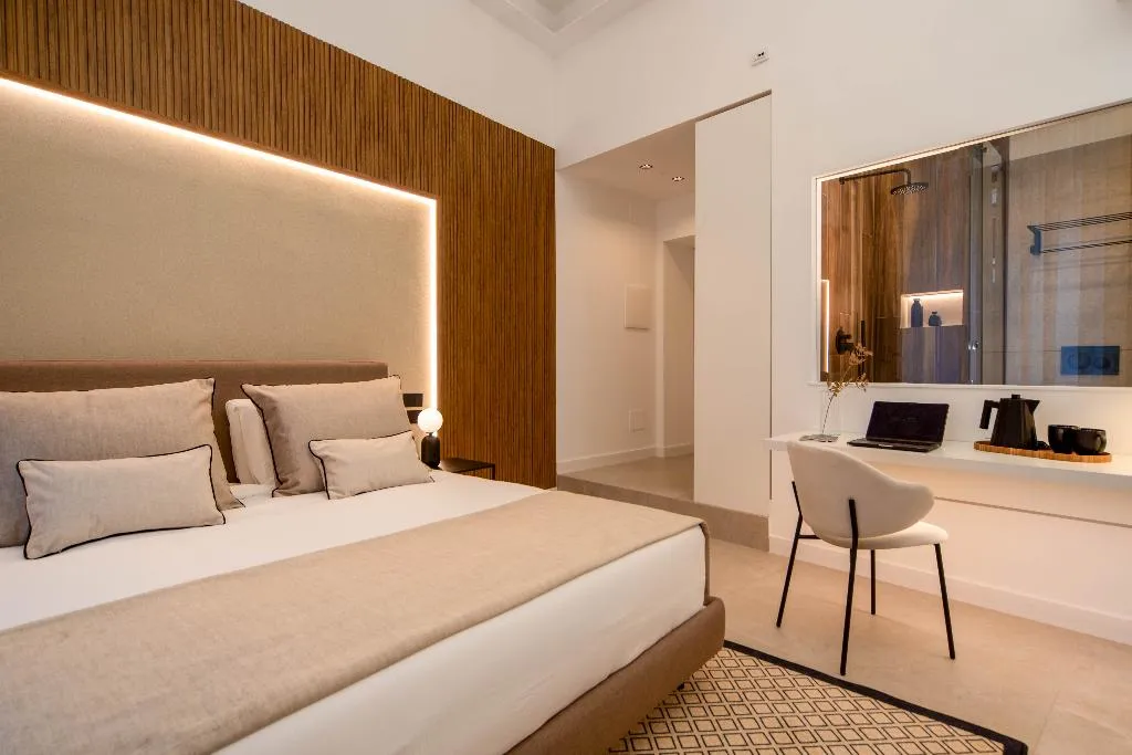 Room, Mamalu Studios And Suites, Naples