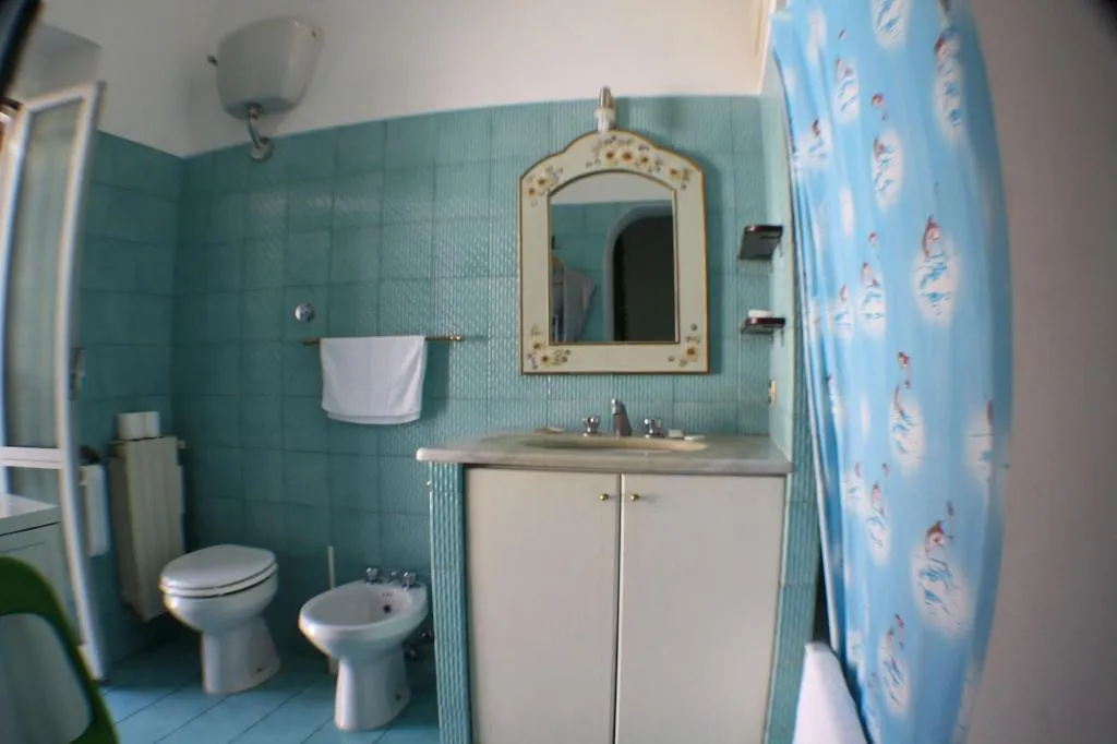 Room, Lam Guest House, Naples