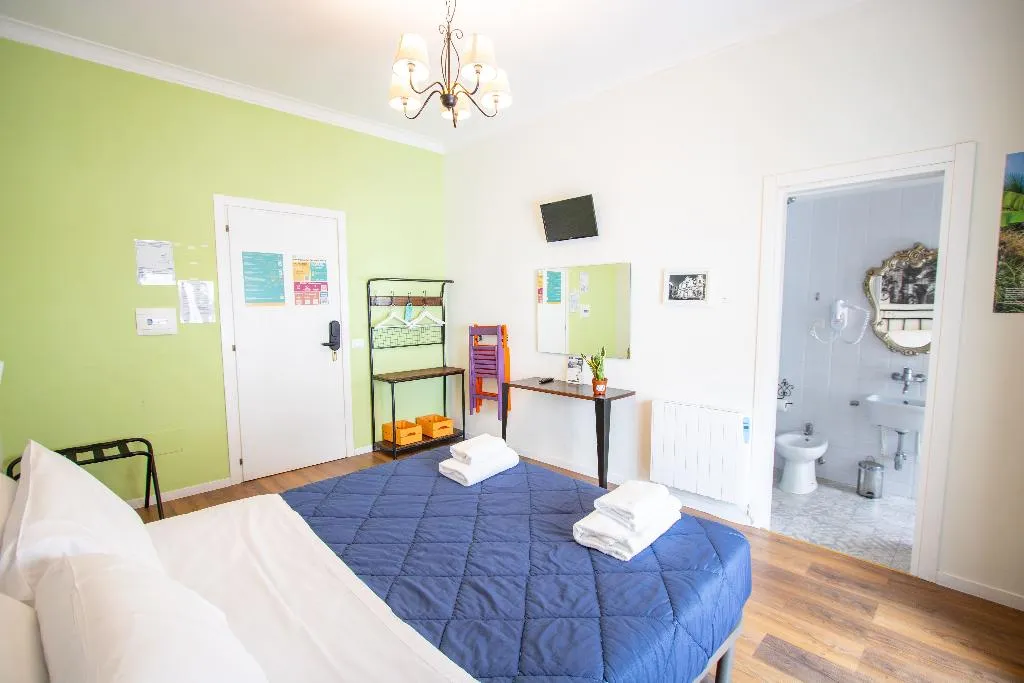 DOUBLE STANDARD Room, Ostello Bello Napoli, Naples