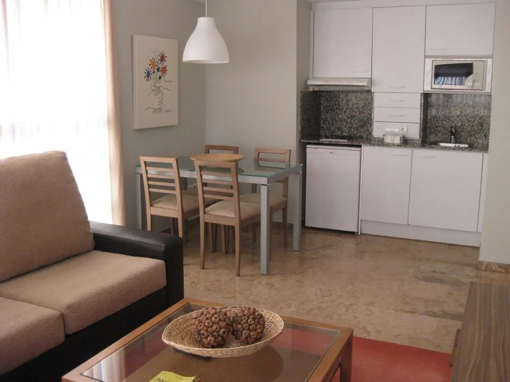 APARTMENT THREE BEDS Room, Plaza Picasso Apartamentos, Valencia