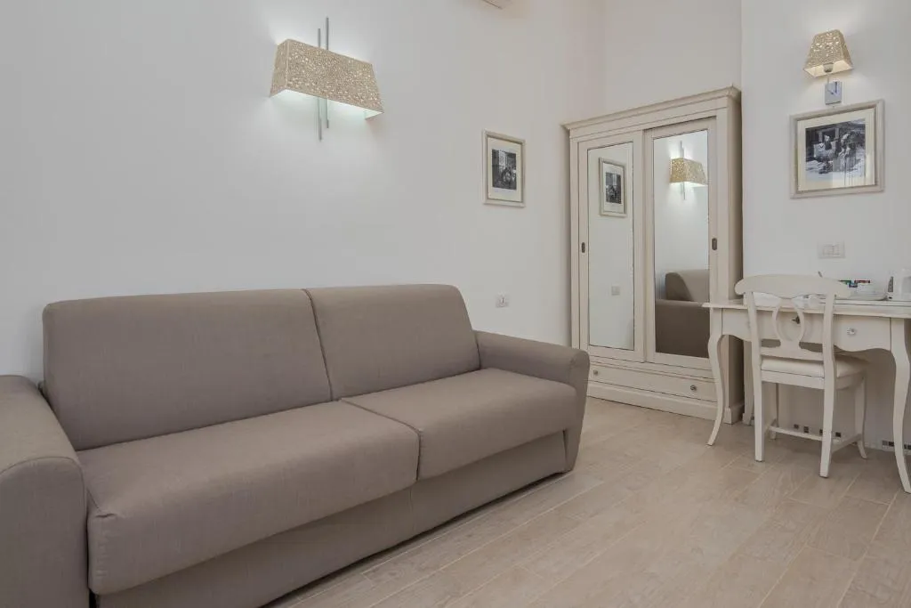 JUNIOR SUITE STANDARD Room, The Pelican Beach Resort & Spa - Adults Only, Olbia