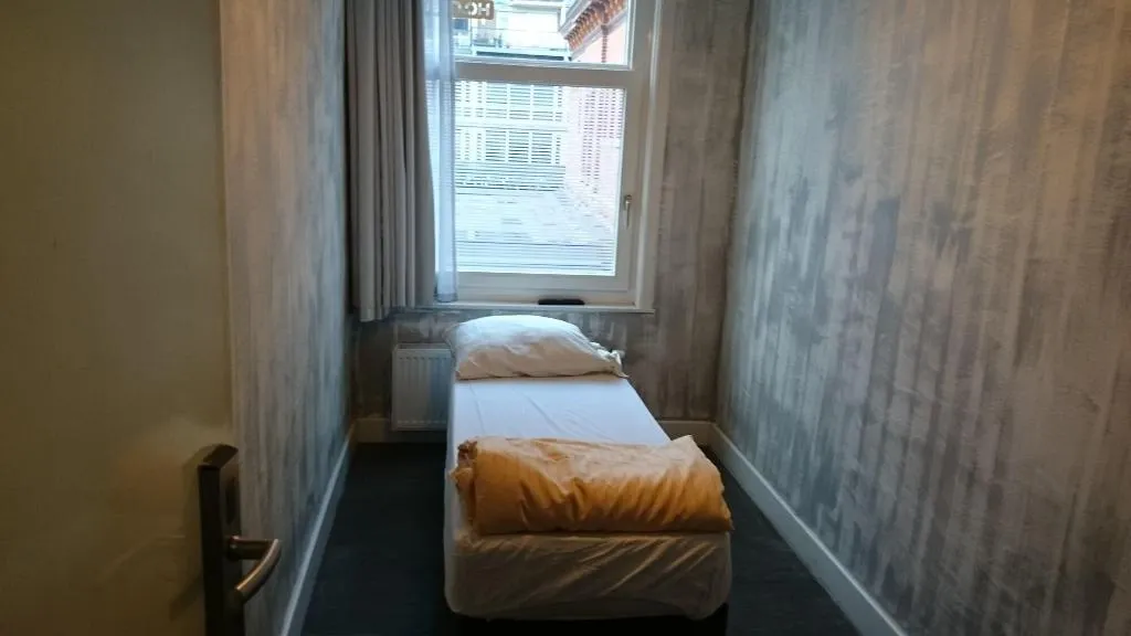 Room, Amigo Budget Hostel, Amsterdam