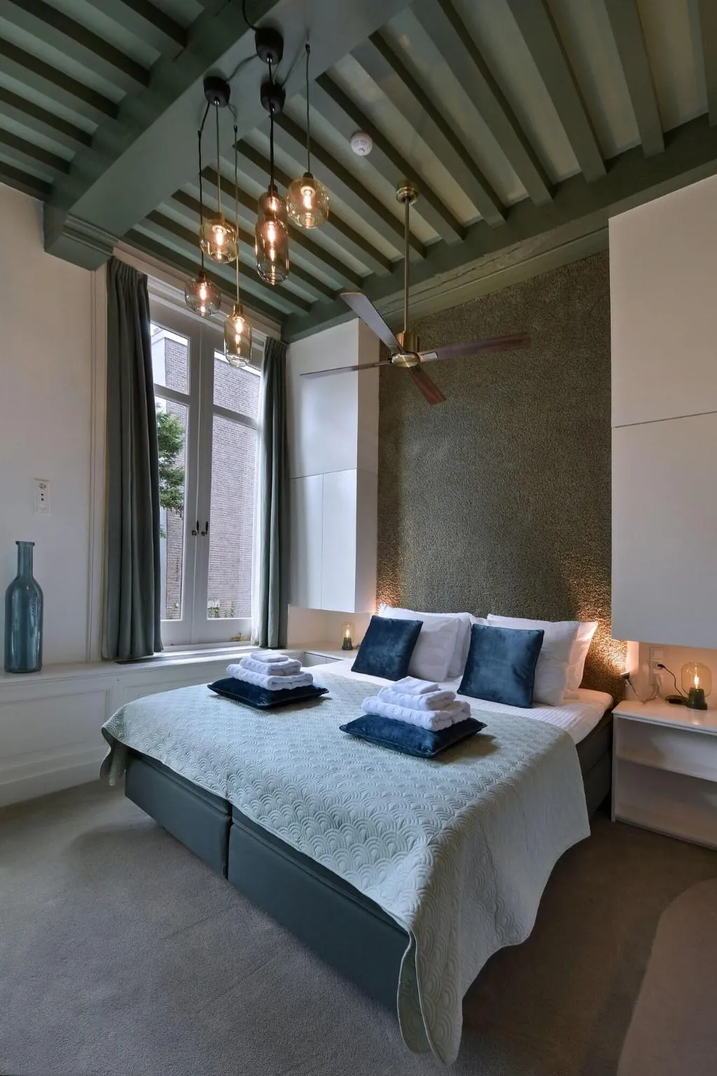 Room, The Place 2 Bnb, Amsterdam
