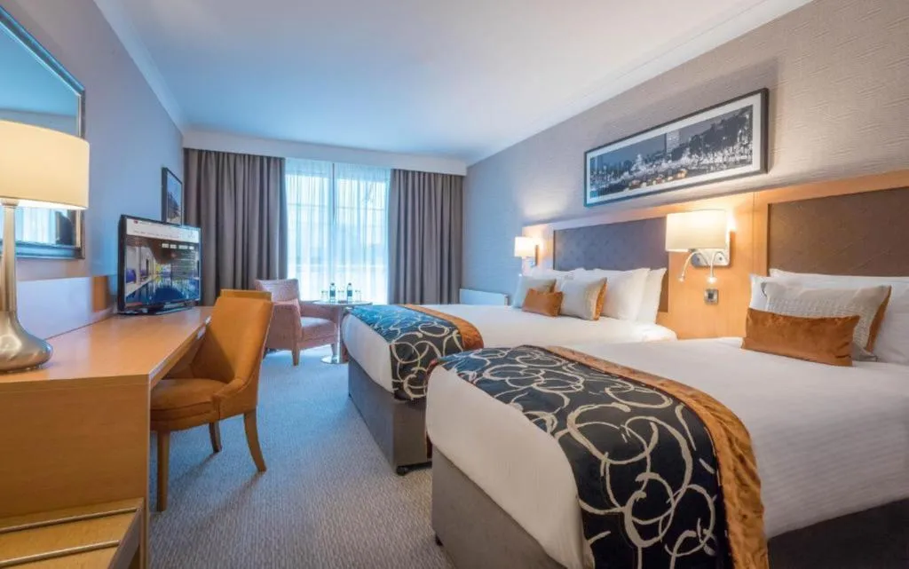 DOUBLE DELUXE Room, Clayton Hotel Cardiff Lane, Dublin
