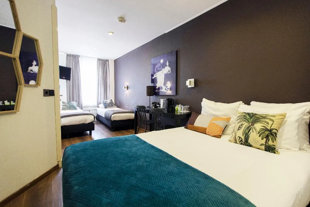 QUADRUPLE STANDARD Room, Quentin Amsterdam Hotel, Amsterdam