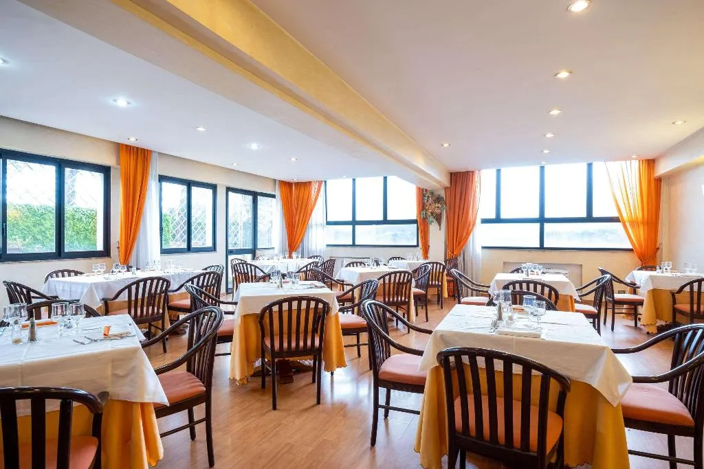Restaurant, Hotel Rouge et Noir Roma, Rome