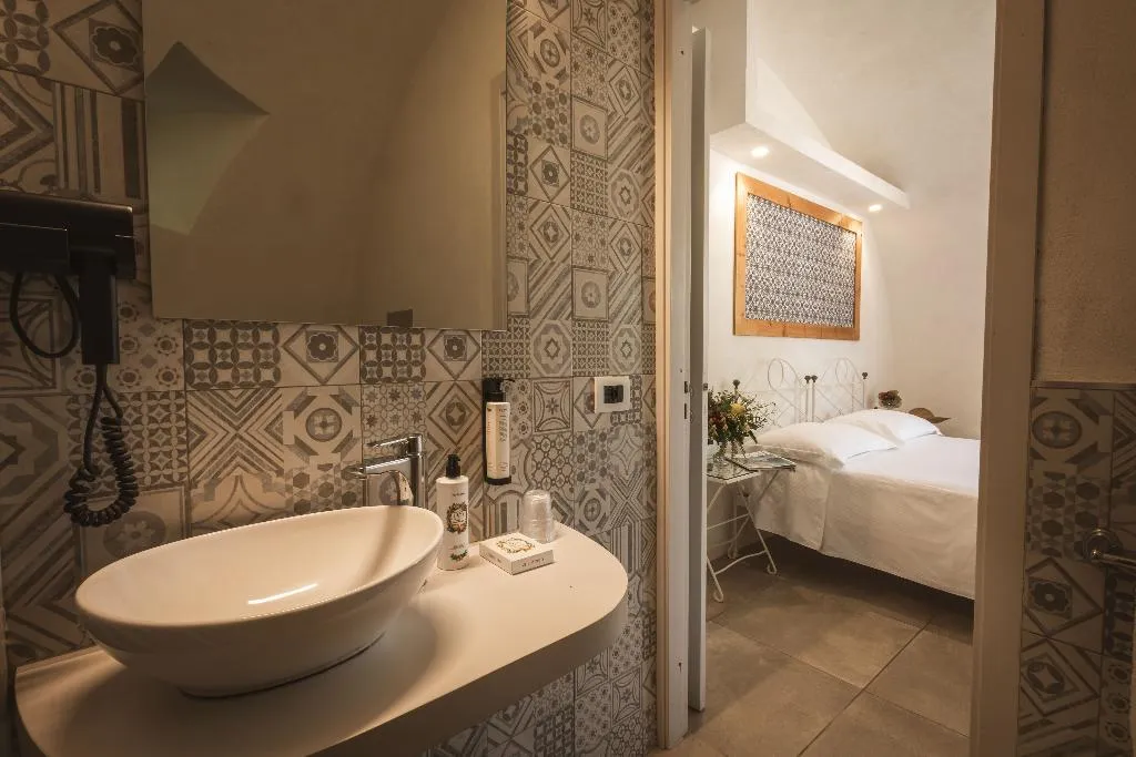 BUNGALOW STANDARD Room, Villa Favorita Hotel & Events, Palermo