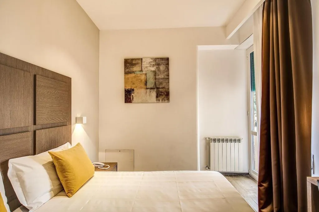 Room, House Garden, Rome