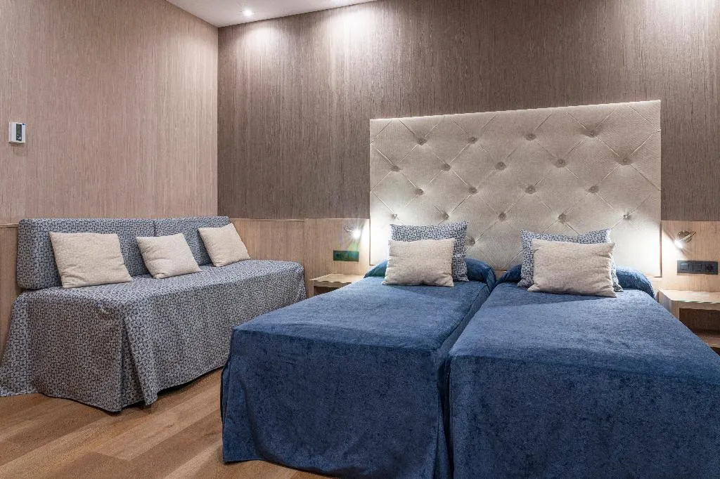 TRIPLE CAPACITY 1 Room, Rialto, Barcelona