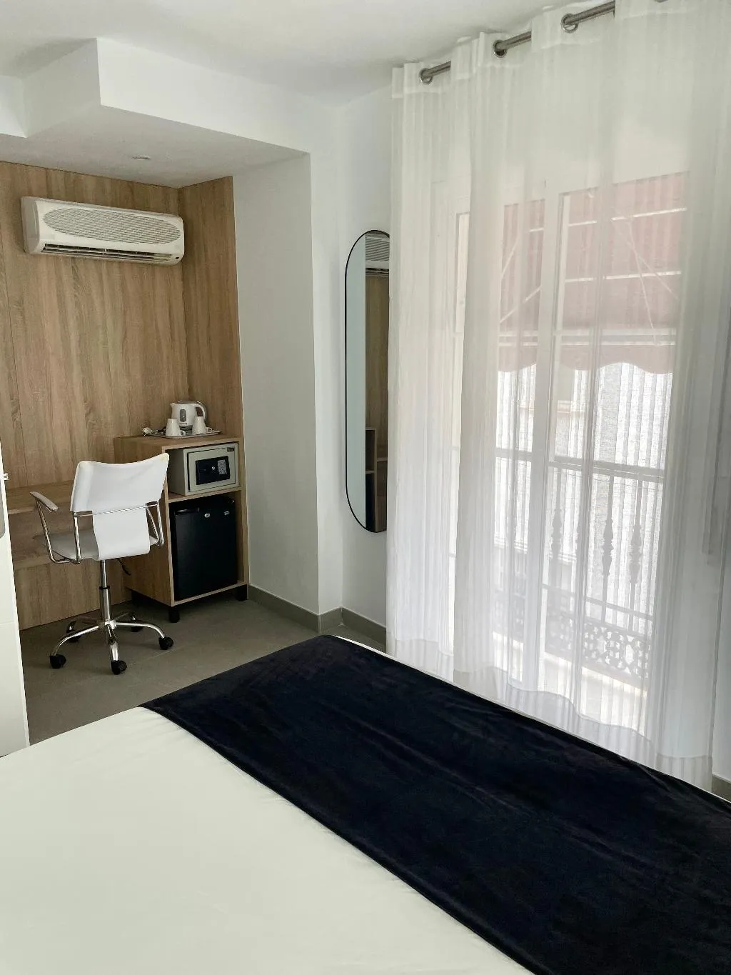 Double or Twin STANDARD Room, Abril, Costa Del Sol