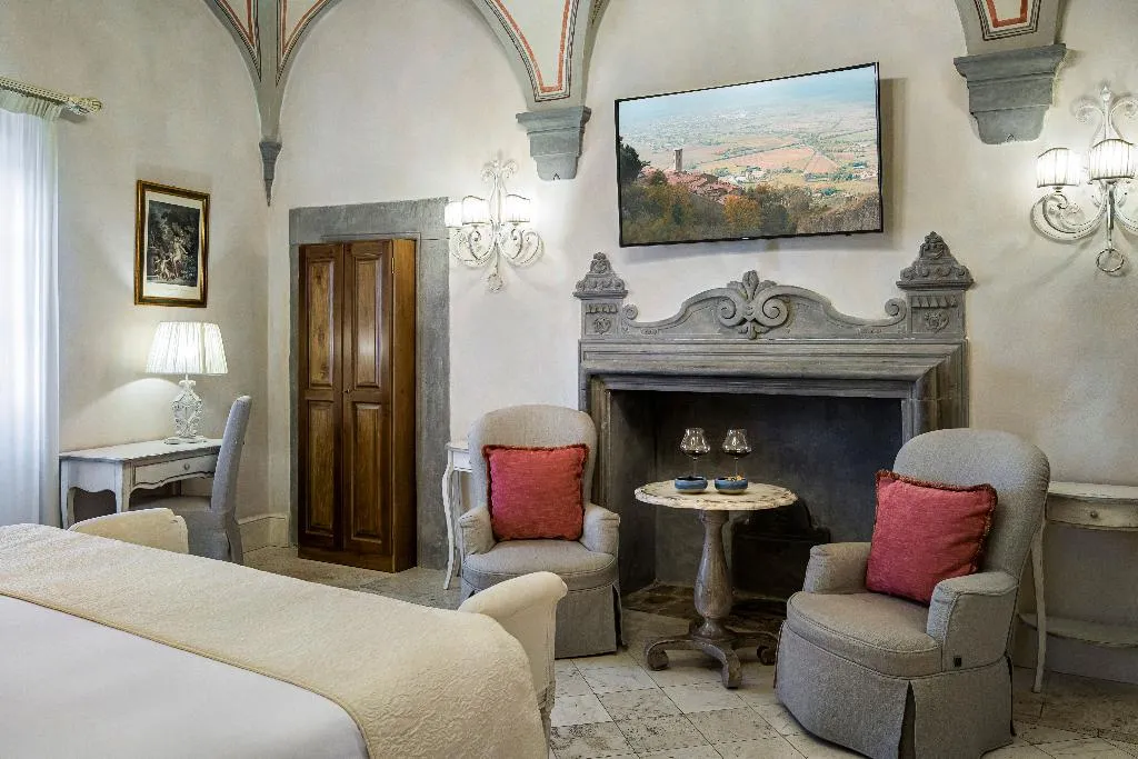 JUNIOR SUITE KING SIZE BED Room, Monastero di Cortona Hotel & Spa, Perugia