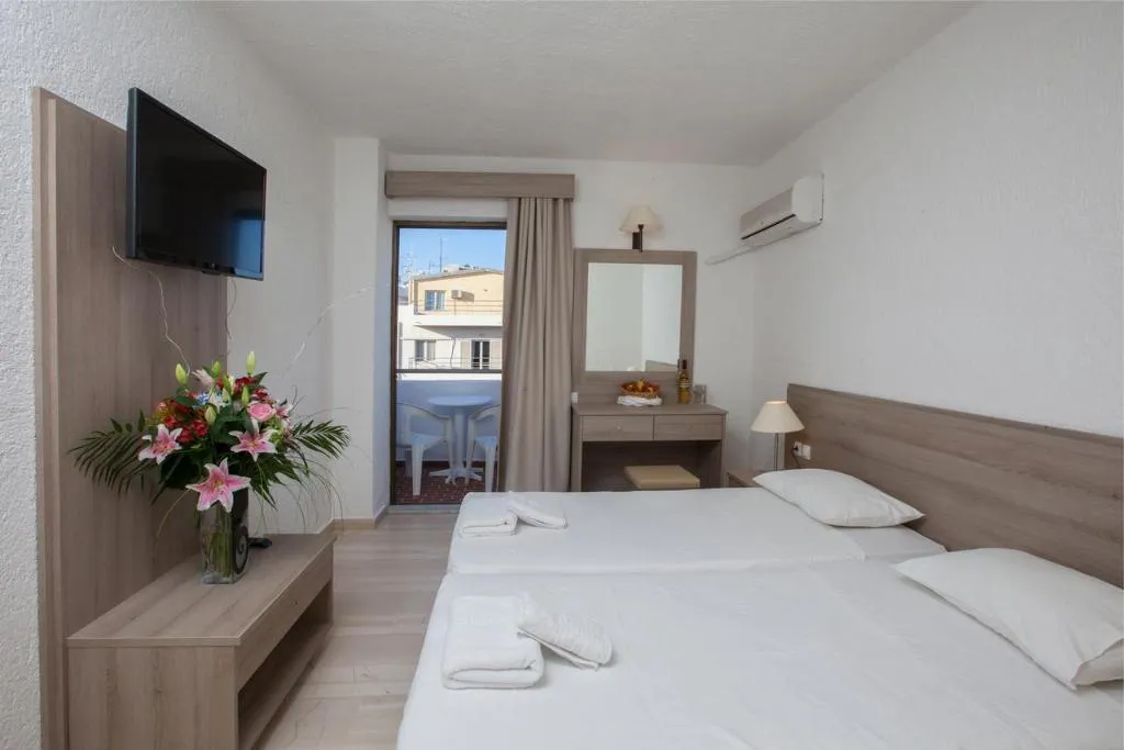 Room, Apollon, Crete