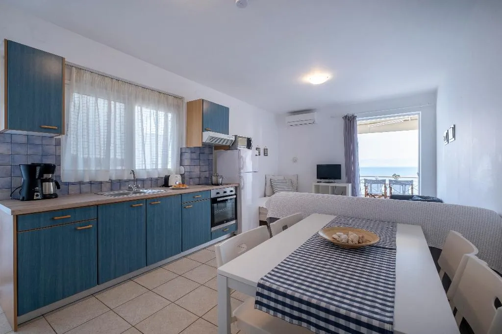 APARTMENT SEA VIEW Room, Meli Apartments & Villas, Kalamata