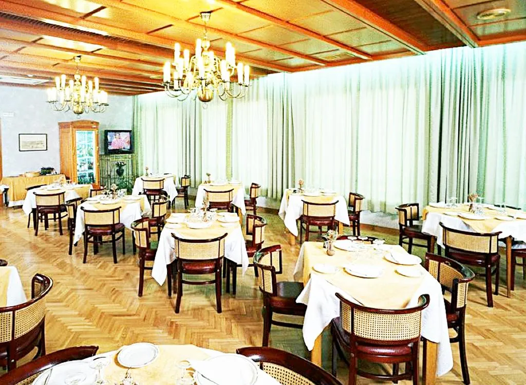 Restaurant, ELE Acueducto, Madrid