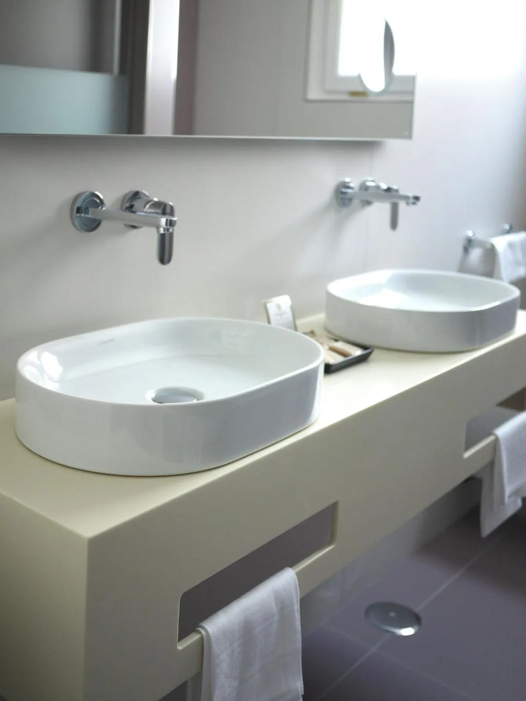 Double or Twin DELUXE KING BED Room, Reginna Palace, Naples