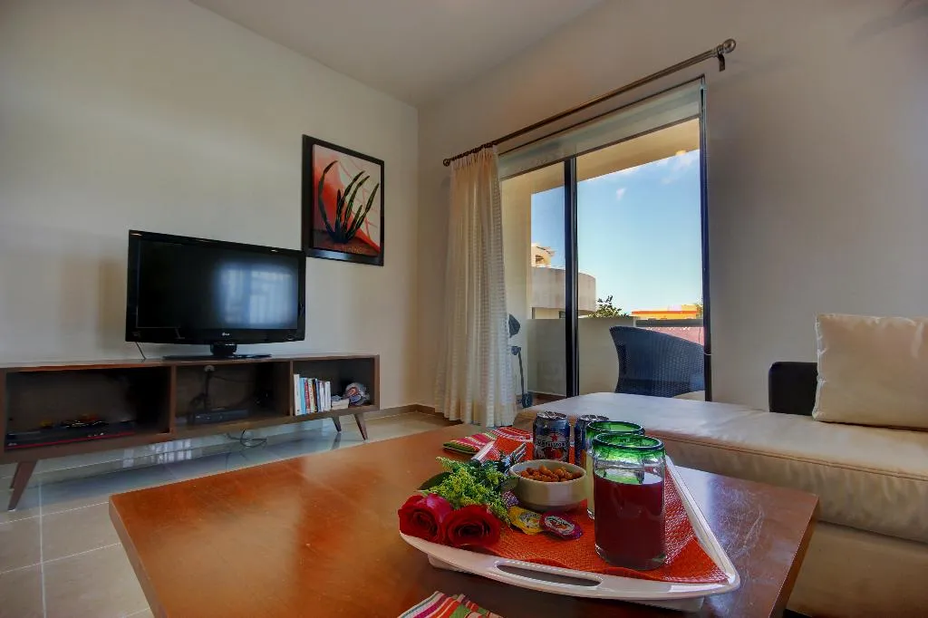 APARTMENT SUPERIOR CITY VIEW Room, Riviera Maya Suites, Playa Del Carmen