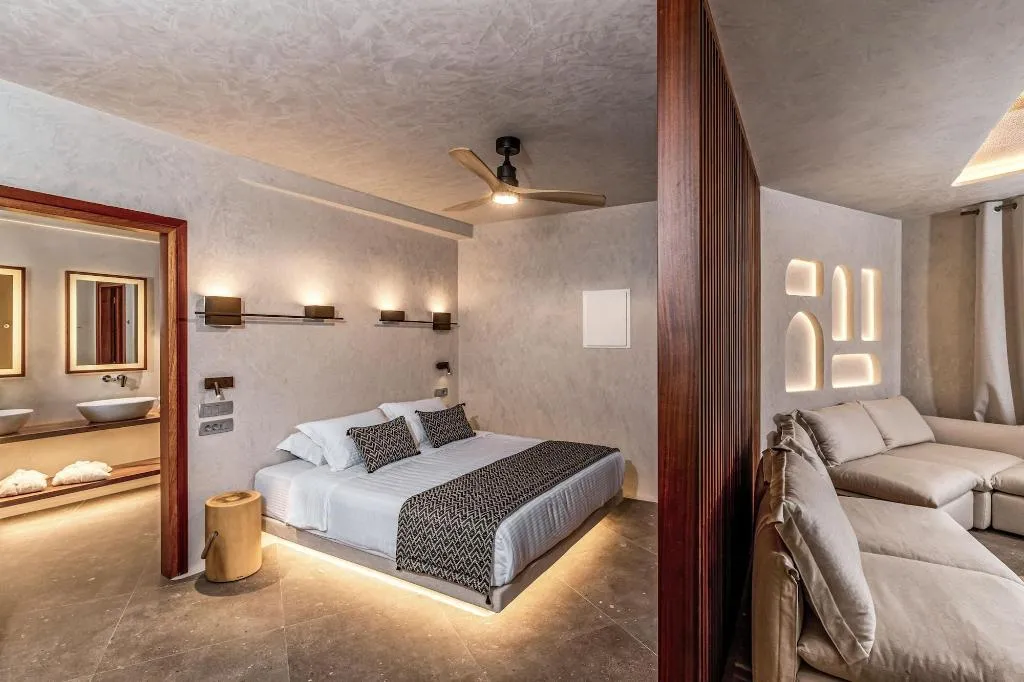 Room, Victoria Caves, Santorini