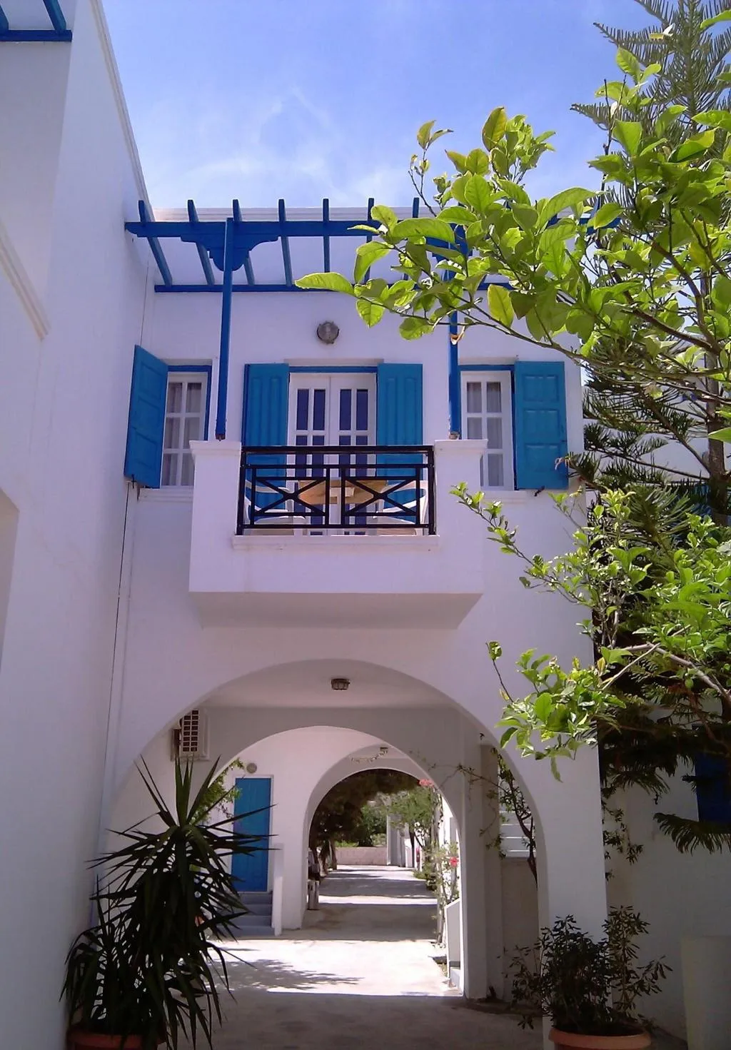 General view, Levante Beach, Santorini