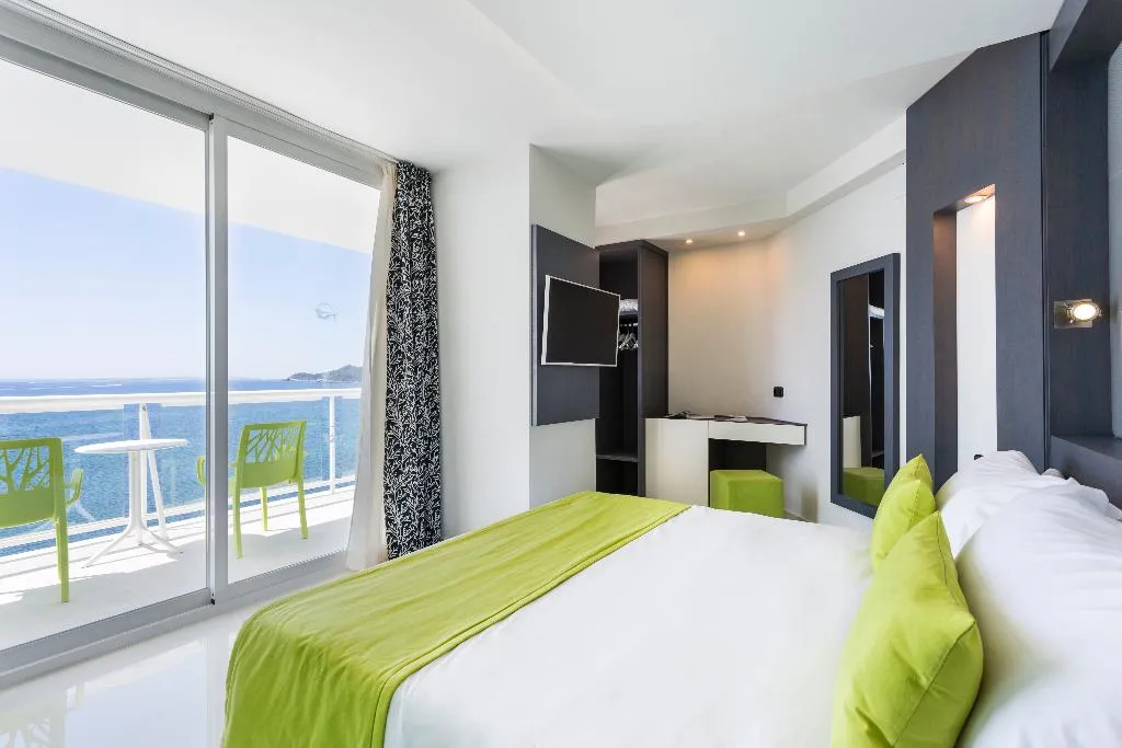 JUNIOR SUITE CAPACITY 3 Room, Sirenis Hotel Tres Carabelas & SPA, Ibiza