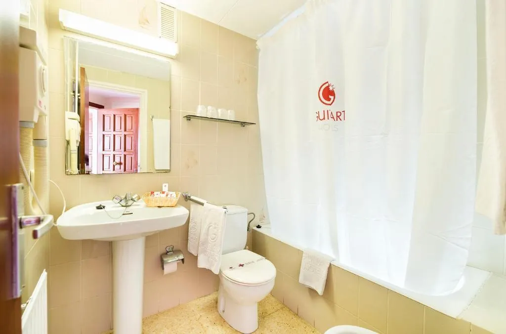 APARTMENT STANDARD Room, Apartamentos Guitart, Costa Brava