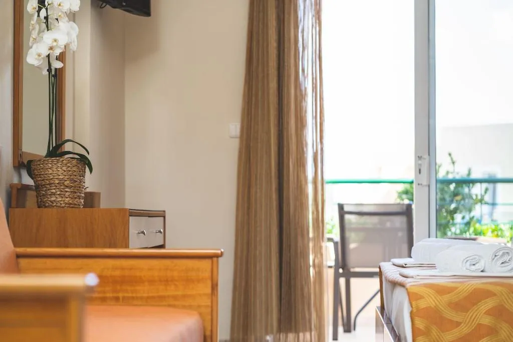 Room, Helios, Crete