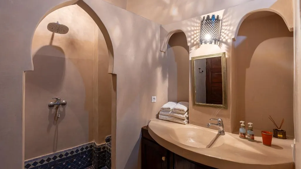 DOUBLE STANDARD Room, Riad Dar Pierre, Fez