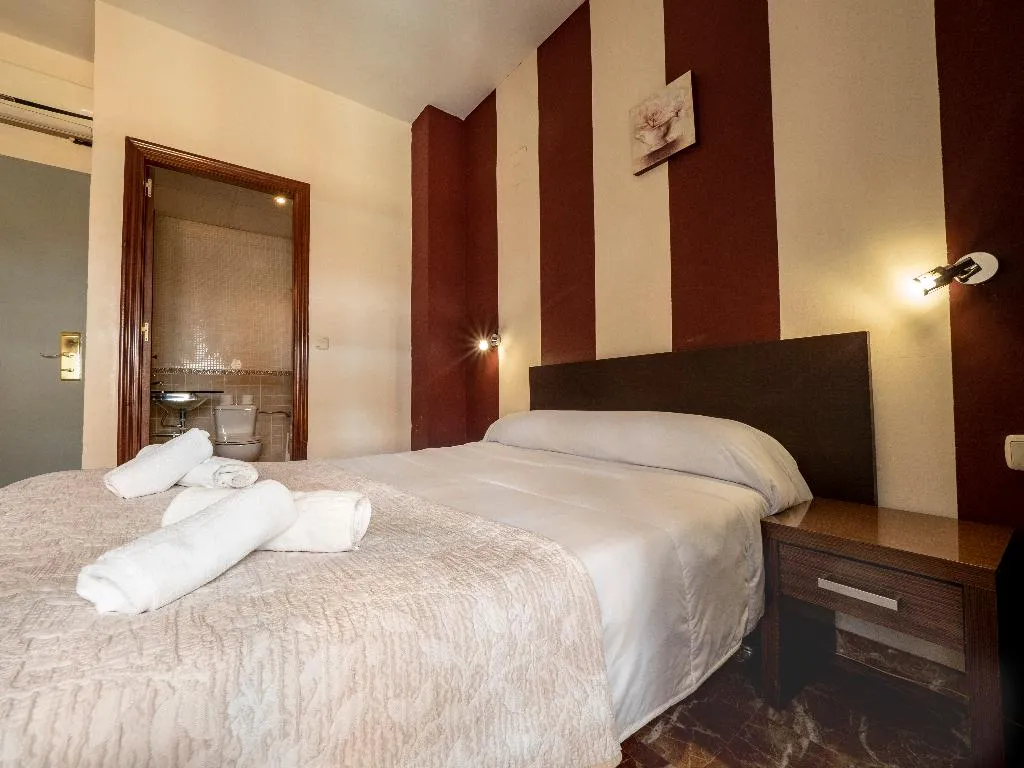 Double or Twin WITH DOUBLE BED Room, Marina, Costa De La Luz